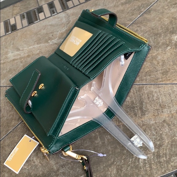 MICHAEL KORS LG DOUBLE ZIP WRISTLET RACING GREEN - Picture 14 of 16